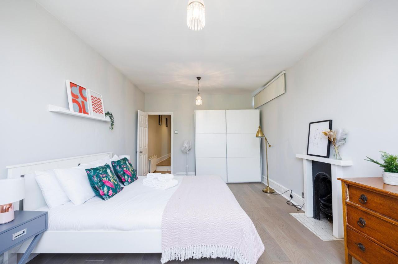 Welcomestay Colliers Wood Two Bed Apartment - Home Away From Home Londra Dış mekan fotoğraf