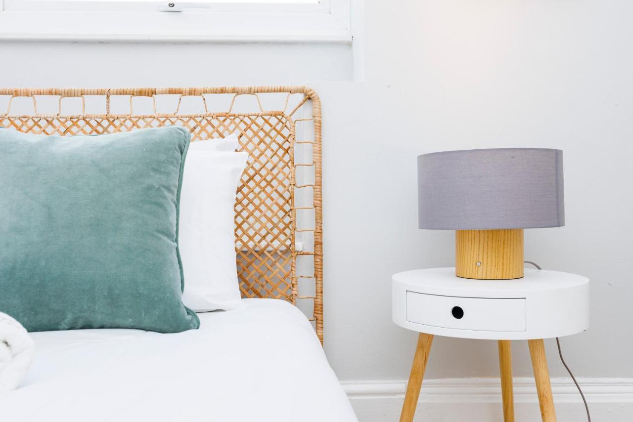 Welcomestay Colliers Wood Two Bed Apartment - Home Away From Home Londra Dış mekan fotoğraf